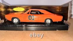 General Lee 125 ERTL The Dukes of Hazzard Car 1969 Dodge Charger Diecast Car