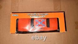 General Lee 125 ERTL The Dukes of Hazzard Car 1969 Dodge Charger Diecast Car