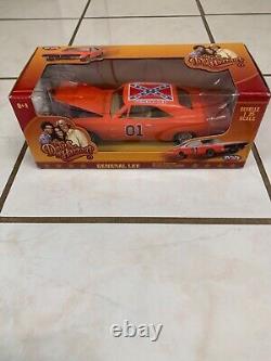 General Lee 1969 Charger Dukes of Hazzard Die cast 125