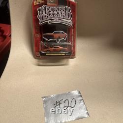 General Lee 1969 Dodge Charger Dirty R1 THE DUKES OF HAZZARD Johnny Lightning