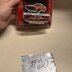 General Lee 1969 Dodge Charger Dirty R1 THE DUKES OF HAZZARD Johnny Lightning