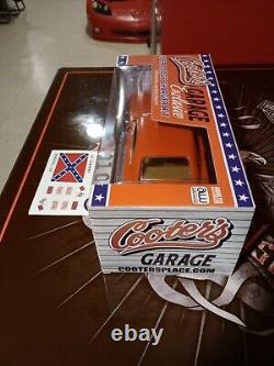 General Lee Dukes Of Hazzard 118 New Sealed Auto World Cooter's Edition