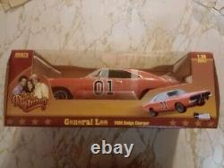 General Lee Dukes Of Hazzard 118 New Sealed Auto World Silver Screen Edition