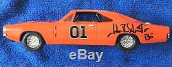 General Lee Dukes of Hazzard 125 Scale Signed Autographed 7 Cast Members