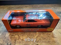 General Lee Dukes of Hazzard Die-Cast 125 ERTL NIB Classic TV Collectors