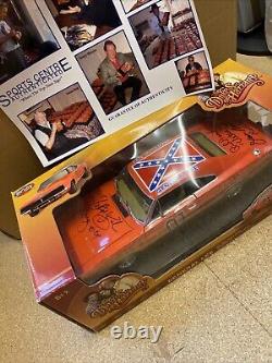 General Lee Joyride 118 The Dukes of Hazard Boxed Signed Rare Diecast Car Mint