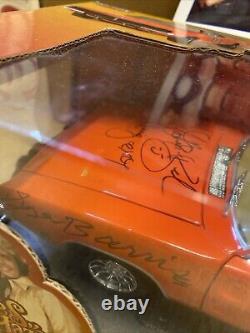 General Lee Joyride 118 The Dukes of Hazard Boxed Signed Rare Diecast Car Mint