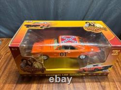 General Lee Model Car 125 Scale Die cast Dukes Of Hazard Joyride NEW