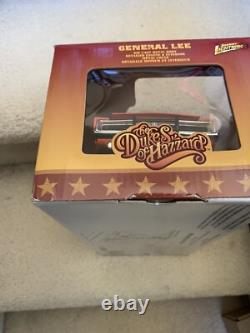 General Lee The Dukes of Hazzard Johnny Lightning 118 NON-MINT