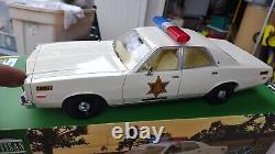 Greenlight 118 Scale 1977 Plymouth Fury Sheriff Car Dukes Of Hazard County New