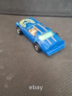 Hot Wheels 1977 Hot Bird & 1970 Dodge Dixie Challenger Blackwall Hong Kong Lot