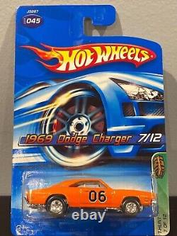 Hot Wheels 2006 Treasure Hunt 1969 Dodge Charger #45 General Lee