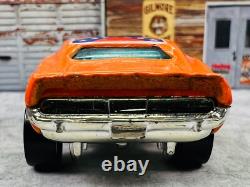 Hot Wheels Dodge Dixie Challenger Orange Blackwall 1970Hong Kong C8