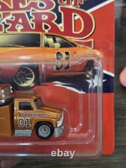 Hotwheels Team Transport Dukes Of Hazzard 83 Silverado General Lee & Carry On