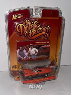 JOHNNY LIGHTNING The Dukes of Hazzard R5 DIRTY GENERAL LEE Super Rare NEW