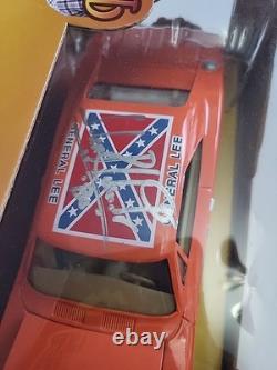 JOYRIDE Dukes of Hazzard 125 Scale Diecast General Lee Signed by Bo Duke