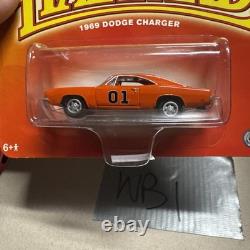Johnny LIGHTNING DUKES OF HAZZARD GENERAL LEE 1969 Dodge CHARGER