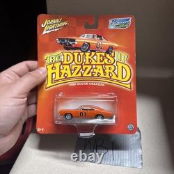 Johnny LIGHTNING DUKES OF HAZZARD GENERAL LEE 1969 Dodge CHARGER