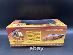 Johnny Lightning 1/25 The Dukes Of Hazzard General Lee White Lightning CHASE