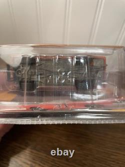 Johnny Lightning 1/64 Scale The Dukes of Hazzard General Lee Dirty R5