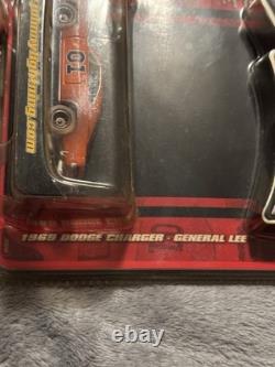 Johnny Lightning 164'69 Dodge Charger General Lee Dirty WL Internet Exclusive