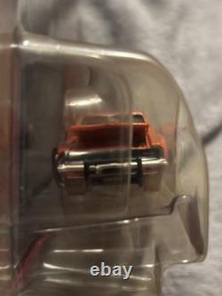 Johnny Lightning 164'69 Dodge Charger General Lee Dirty WL Internet Exclusive