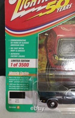 Johnny Lightning CLASS OF 1969 164 Black 1969 Dodge Charger R/T (1/3500)