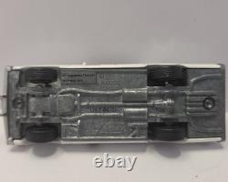 Johnny Lightning Dukes of Hazzard 1977 Dodge Monaco Rosco & Enos Police Cars