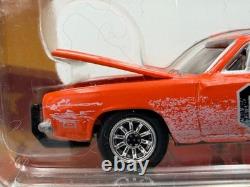 Johnny Lightning Dukes of Hazzard R6 1969 Dodge Charger General Lee, 164, NIB