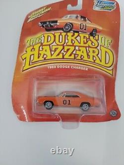 Johnny Lightning Hollywood on Wheels Dukes of Hazzard 1969 Charger Demage Box