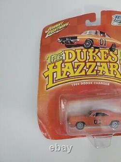 Johnny Lightning Hollywood on Wheels Dukes of Hazzard 1969 Charger Demage Box