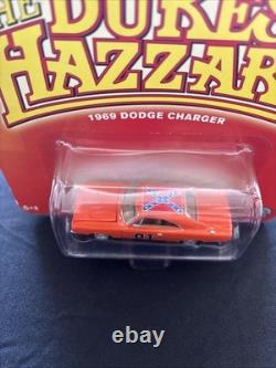 Johnny Lightning Hollywood on Wheels The Dukes Of Hazzard 1969 Dodge Charger