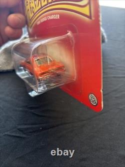 Johnny Lightning Hollywood on Wheels The Dukes Of Hazzard 1969 Dodge Charger