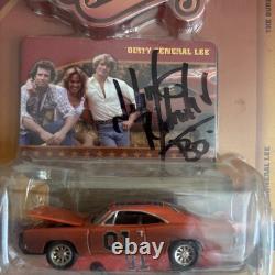 Johnny Lightning The Dukes Of Hazzard 1969 Dodge Charger with Bo's Autograph