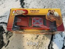 Johnny Lightning The Dukes of Hazzard GENERAL LEE 125 scale DIE-CAST