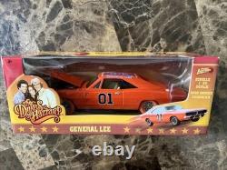 Johnny WHITE Lightning STRIKE Dukes Of Hazzard General Lee 1969 Dodge Charger