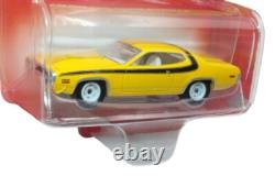 Johnny White Lightning Dukes Of Hazzard 1972 Plymouth Road Runner Car High Grade