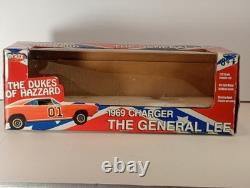 Joyride Dukes Of Hazzard 1969 Charger General Lee 125 Diecast Signed By Cooter