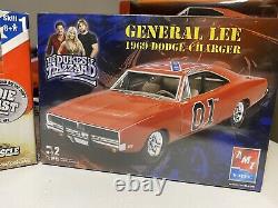 MEGA COLLECTORS General Lee LOT! Dukes Of hazard Diecast With Lunchbox