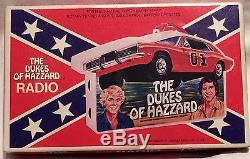 MINT 1981 THE DUKES of HAZZARD AM SOLID STATE TRANSISTOR RADIO COMPLETE IN BOX