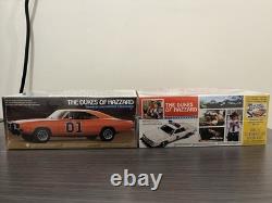 MPC 125 Dukes of Hazzard 1969 Dodge Charger General Lee & Sheriff Kit