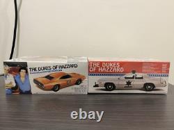 MPC 125 Dukes of Hazzard 1969 Dodge Charger General Lee & Sheriff Kit