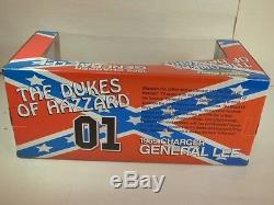 NIB American Muscle The Dukes of Hazzard 1969 Charger General Lee 118 Car 6C