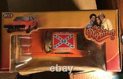 Nanee-b Dukes Of Hazzard 2006, 125th 69 Dodge Charger General Lee, Autographed