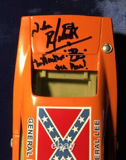 Nanee-b Dukes Of Hazzard 2006, 125th 69 Dodge Charger General Lee, Autographed