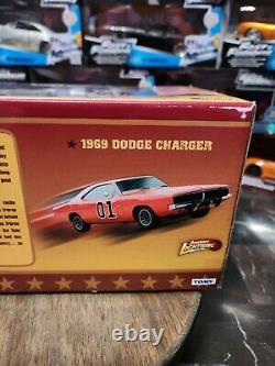 New 118 Scale Diecast General Lee 1969 Dodge Charger Johnny Lighting Edition