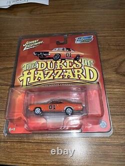 Nib 2004 Dukes Of Hazzard 1969 Dodge Charger Johnny Lightning White Rims