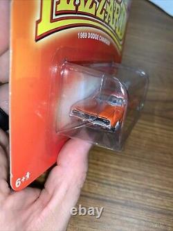 Nib 2004 Dukes Of Hazzard 1969 Dodge Charger Johnny Lightning White Rims