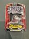 Nib 2006 Dukes Of Hazzard 1972 Plymouth Road Runner Johnny White Lightning R1