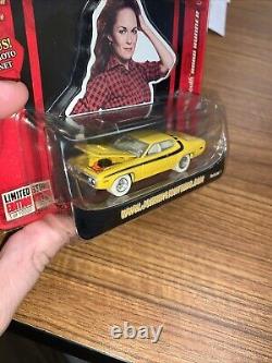 Nib 2006 Dukes Of Hazzard 1972 Plymouth Road Runner Johnny White Lightning R1